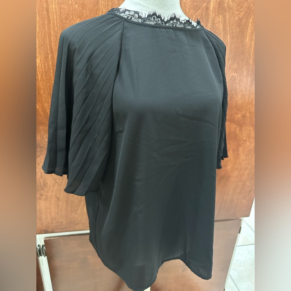 Elegant Black Pleated Sleeve Top